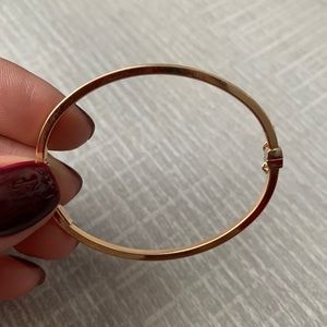 ✨14k gold bangle✨